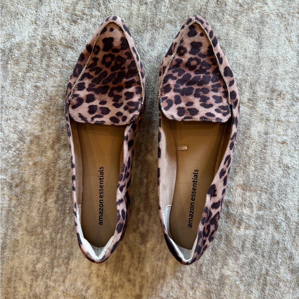 Leopard print flats - pointed toe. Size 8.5